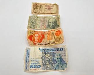 1702  4 Foreign Currency Banknotes 