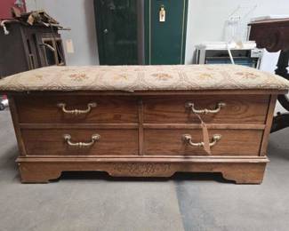 2520  Lane Love Chest 