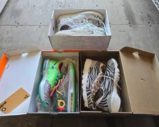 4036  3 Pairs of Nikes 