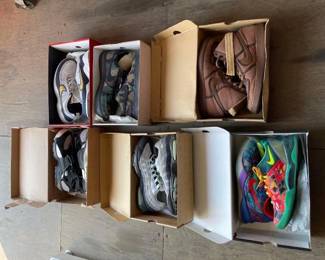 4032  6 Pairs of Nike Shoes 