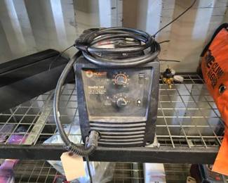 4118  Hobart Handler 140 Welder 