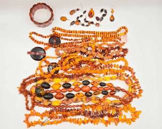 1000  Beaded Costume Jewelry 