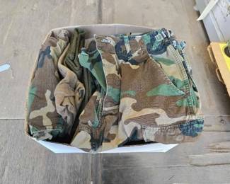 3532  Military Clothing 