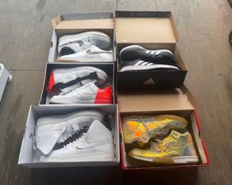 4022  5 Pairs of Shoes 