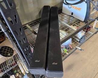 4116  2 Genesis Media Labs Tower Speakers 