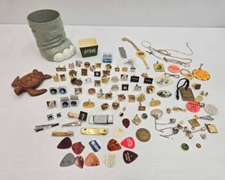 1020  Costume Jewelry 