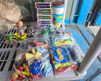 3552  Assorted McDonalds Toys and Burger King Cups 