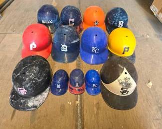 3048  13 Plastic Baseball Helmets 
