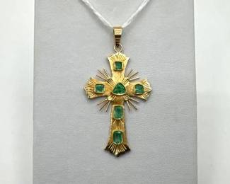 742  14K Gold Emerald Cross Pendant, 2.41g 