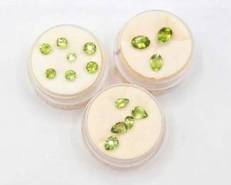 656  15 Peridot Stones 