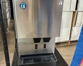 Commercial Ice Maker