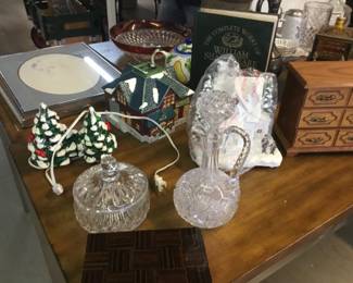 $5 clearance tables