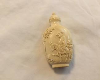 Antique snuff bottle 