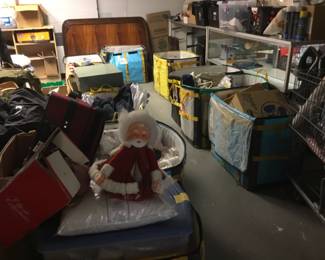 Clearance room, fill a cart for $40