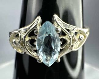 925 Silver Sky Blue Topaz Ring