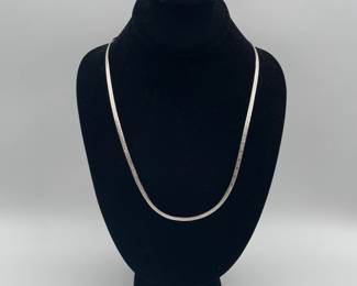Sterling silver serpentine necklace