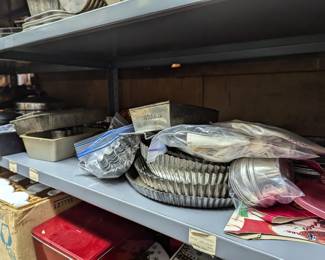 Baking pans, trays, cake/tort pans