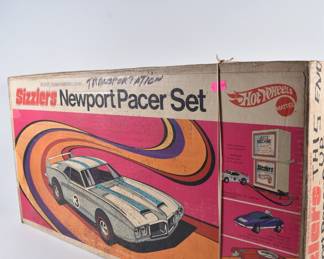 1969 Mattel Hot Wheels Sizzlers Newport Pacer Set