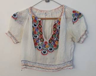 Women's white blouse, hand-embroidered, made in Hungary, size 44