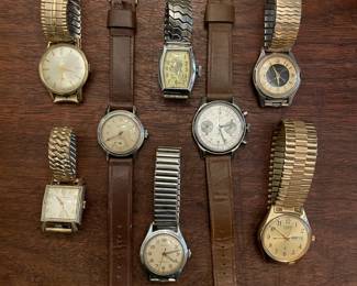 Hundreds of vintage men’s and women’s wrist watches 