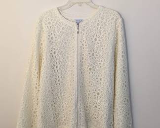 Vicki Wayne women's zippered cream-color cut out / lace cardigan, size XL