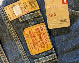 Closeup new with tag / NWT Levi Strauss regular fit 505 denim jeans 42 waist