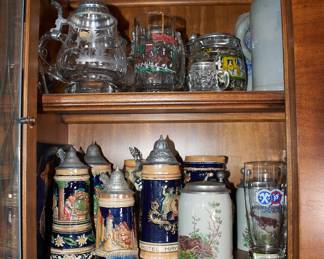 Beer steins, mugs, beer glasses