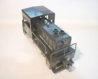 Another view of Lionel Trains Switcher (U.S. Army) Locomotive no. 41, Post-War 1955-57 excellent condition, window struts intact with instruction sheet, no box