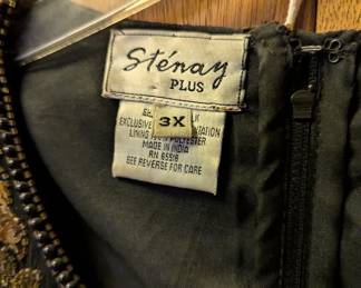 Closeup of vintage beaded/sequinned blouse, Sténay Plus label, size 3X, made in India