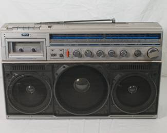 Vintage Magnavox D8443 Boombox Power Player 5 Speaker 3 Amp System AM/FM 