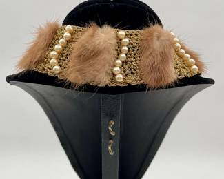 Vintage 1950s crocheted / crochet collar: shimmer gold with mink and pearls, mid-century