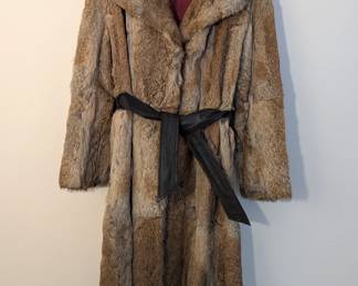 Real fur coat, with leather belt, size 18, made in Korea