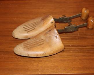 Another pair of vintage shoe trees