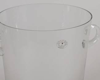 Closeup of vintage Toscany hand blown ice bucket