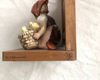 Side view of vintage Goebel Hummel Bookend 61B "Chick Girl" TMK 2