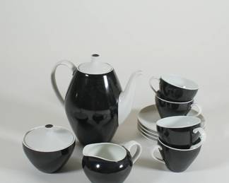 Schönwald Porcelain, Mid Century Modern coffee/tea set. Coffee pot, sugar bowl and four coffee cups with saucers