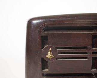 Closeup of early 1940s Emerson Radio