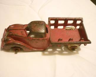 Another view of Hubley 1920s-1930s Cast Iron Stake Bed Truck, “2217” stamped on bottom