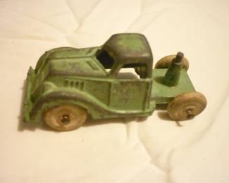 Hubley 1930s  Truck Cab (no trailer), “Hubley U.S.A.” stamped on bottom