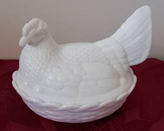 Milk Glass Vintage Hen on Nest Covered Dish - This adorable dishware is a charming accent to any table or dinner party! 