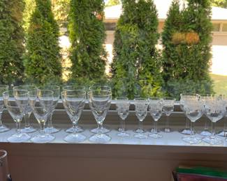 Many sets of Crystal etched glass