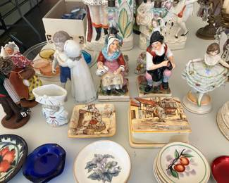 Figurines ~ Butter Pats