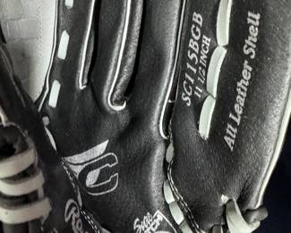 New Rawling’s All Leather Baseball Glove