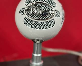 Blue Microphone for High Quality Recording