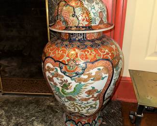 asian urn
