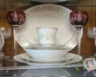 Vintage Noritake Savannah China
12 Place Settings