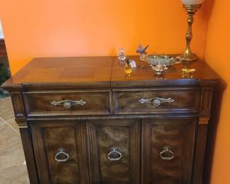 Small Buffet with Foldable Top