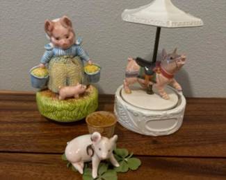 35 PigPartyBeatrixPotterCarouselToothpickHolder