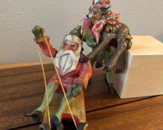 88 HouseofHattenElfRidingSleighWithReindeer