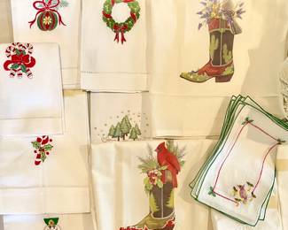FUN CHRISTMAS LINENS INCLUDING SPODE.